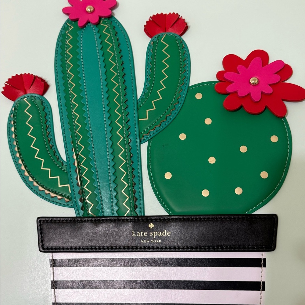 Kate Spade Mint Green Cactus Tote good condition - Picture 7 of 15